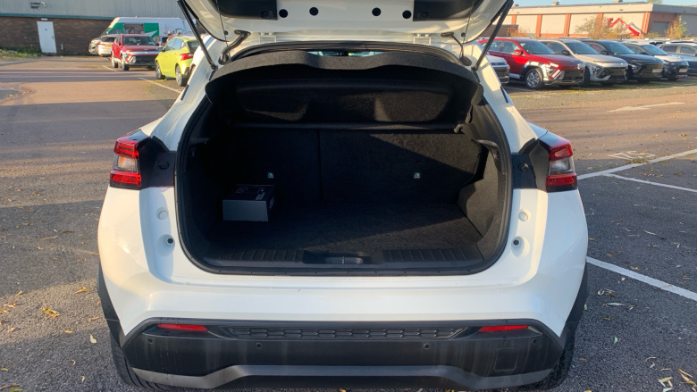 Nissan Juke 1.0 DiG-T N-Connecta 5dr Petrol Hatchback